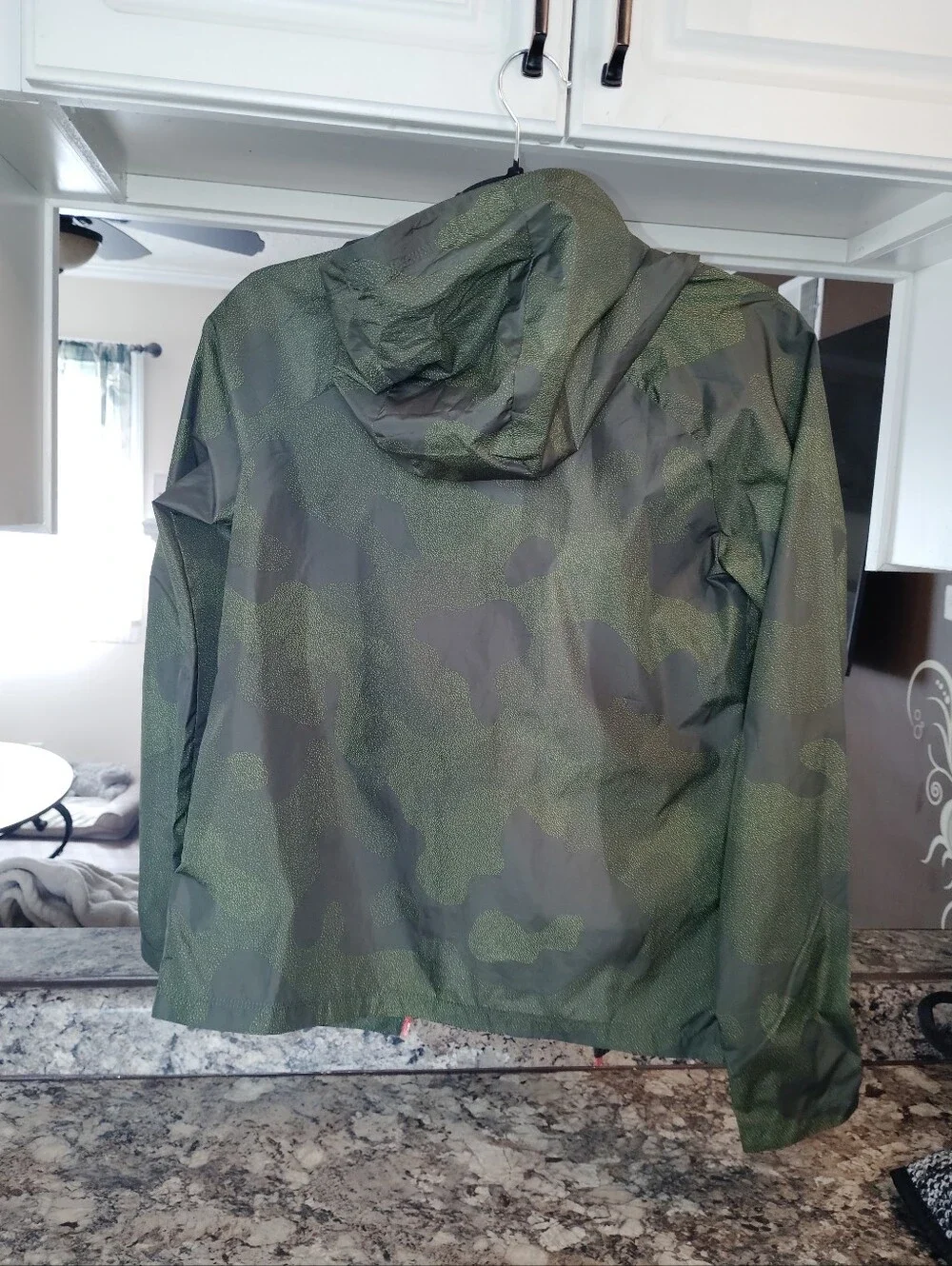 all in motion Green Camouflage Hooded Jacket with Coral Zip